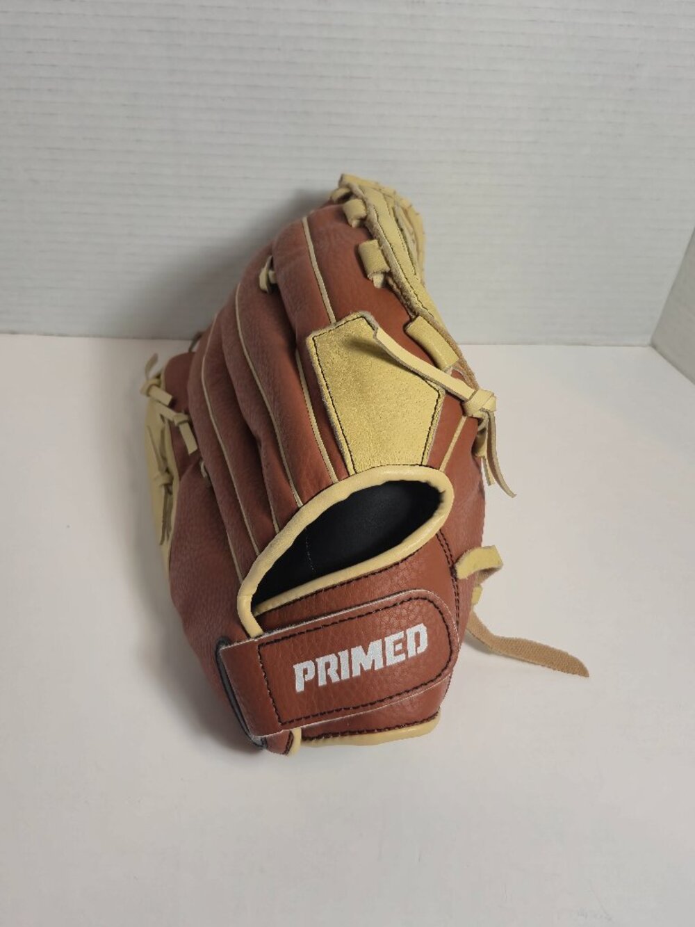 Primed 14" Velocity Series Fielders Glove PRD1400NB Adult Leather RHT